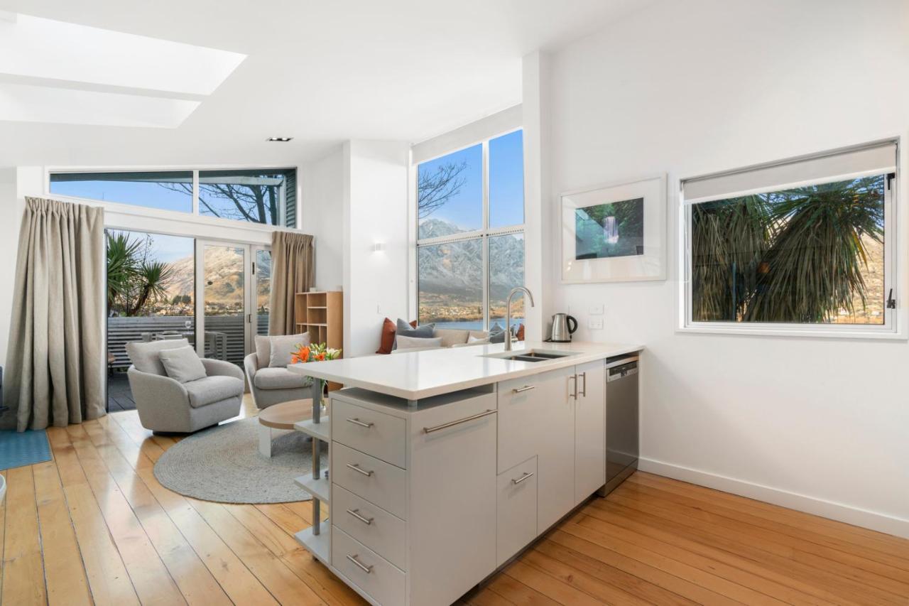 A Stunning Stay - Queenstown Holiday Home Buitenkant foto